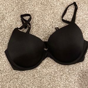 Victoria Secrets perfect shape bra 32d